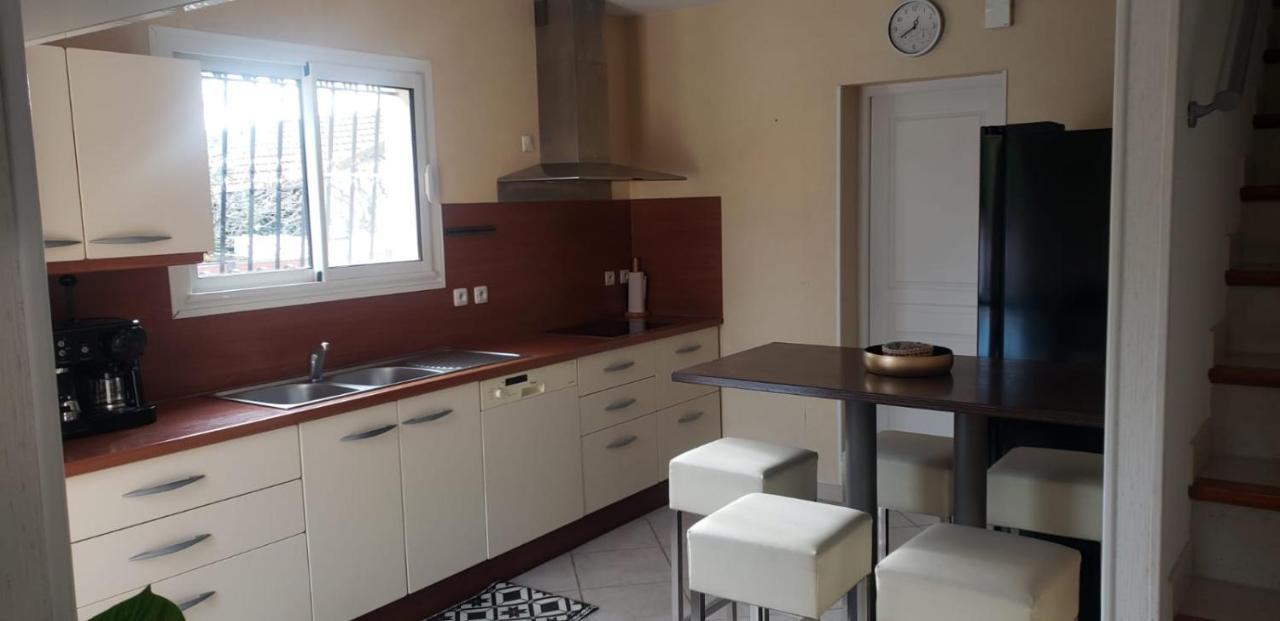 Villa Avec Piscine A St Marie La Mer 생트마리라메르 외부 사진