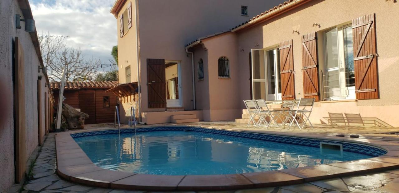 Villa Avec Piscine A St Marie La Mer 생트마리라메르 외부 사진